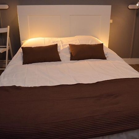 Auberge Du Lac Hotel Marcilly-sur-Tille ภายนอก รูปภาพ