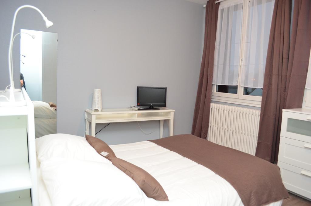 Auberge Du Lac Hotel Marcilly-sur-Tille ภายนอก รูปภาพ
