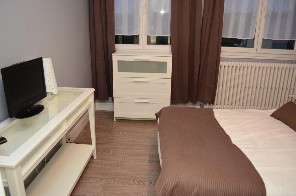 Auberge Du Lac Hotel Marcilly-sur-Tille ภายนอก รูปภาพ